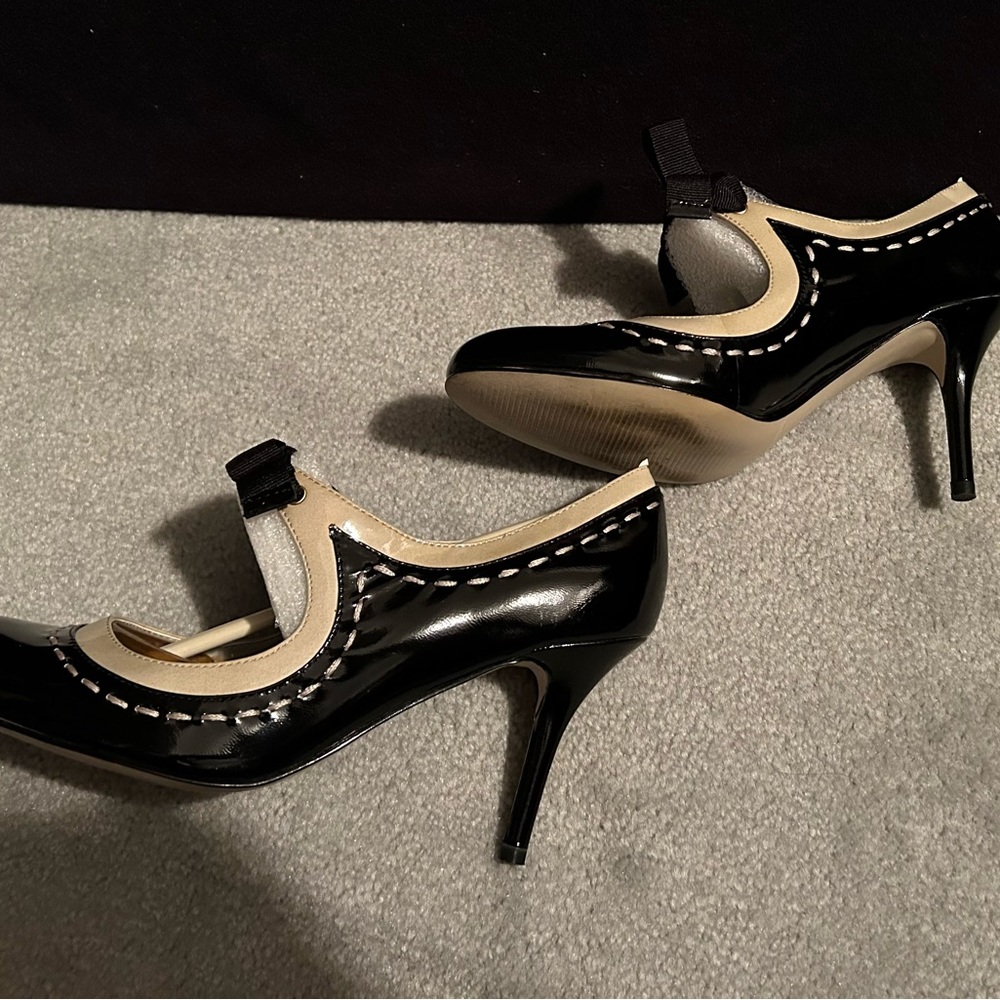 Gorgeous Shoes by Enzo Angiolini, Size 6M - Picture 4 of 11